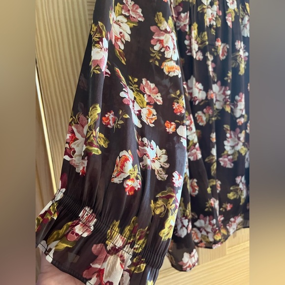 Lauren Conrad Women’s Brown Flowered Blouse Size 2X - Picture 2 of 8